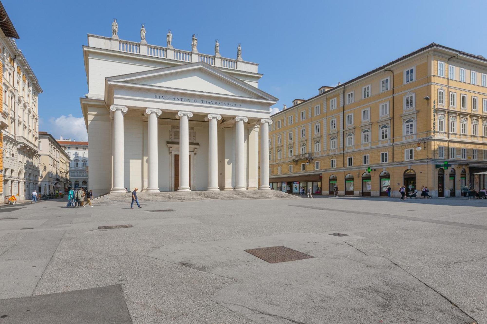 Elegante Rifugio D'Annunzio Con Parcheggio A Trieste Exterior photo